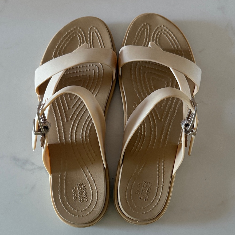 Crocs Tulum Toe Post Sandals-Beige Gold Size 6